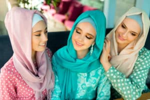 Traditionelle Kleidung Muslimische Frauen